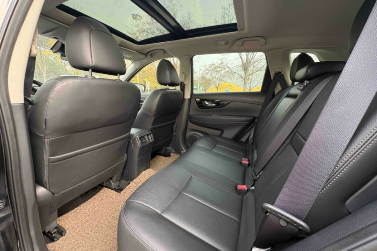 日产 奇骏 2021款 2.0L CVT 2WD XL Premium智联尊享版中控内饰7003