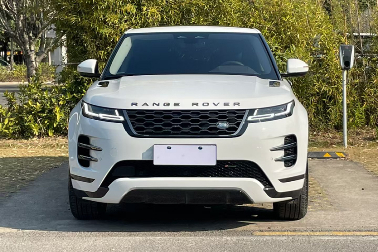 路虎 揽胜极光 2023款 极光L 200PS 精英版车身外观6002