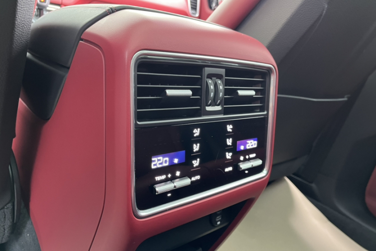 保时捷 2019款 Cayenne 3.0T中控内饰7007