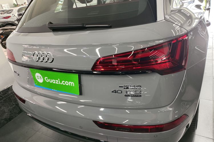 奥迪Q5L 2025款 45周年典藏版 40 TFSI 豪华动感型车身外观6004