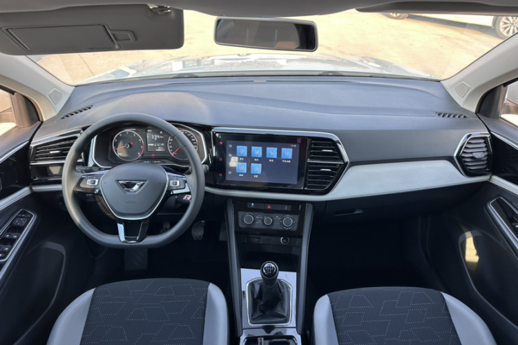 捷达VS5 2022款 280TSI 手动进取型中控内饰7001