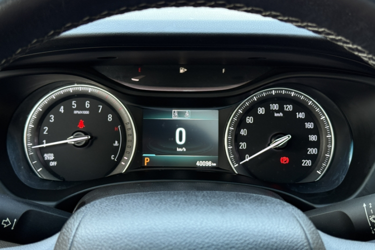 别克GL6 2018款 18T 6座尊贵型中控内饰15