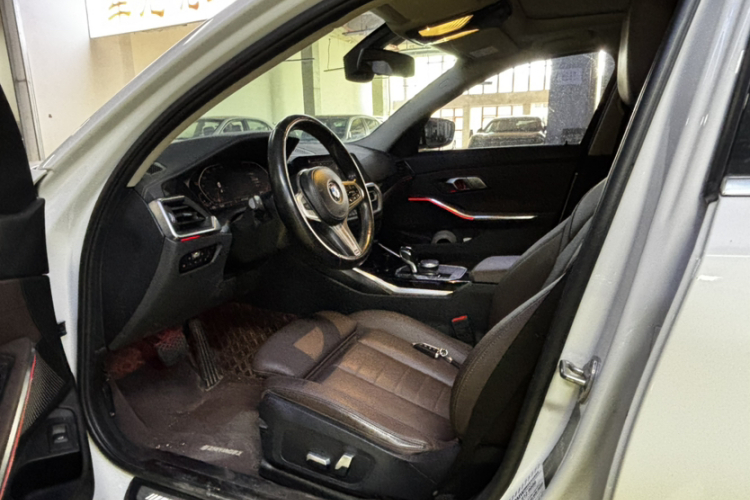 宝马3系 2021款 320Li M运动套装中控内饰7006