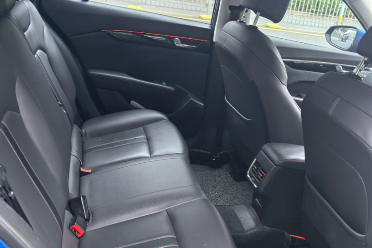 东风风神 奕炫GS 2020款 230T 自动越酷版中控内饰7005