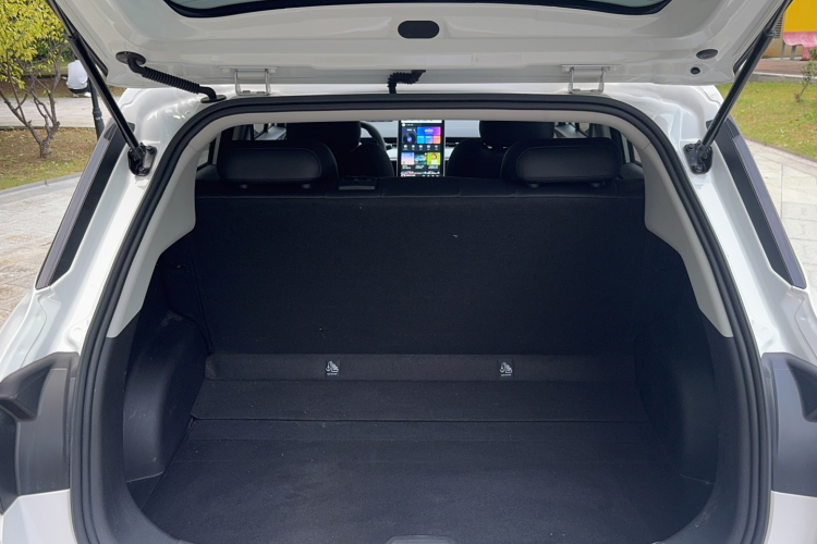 哪吒汽车 哪吒AYA 2023款 401 Lite局部细节23