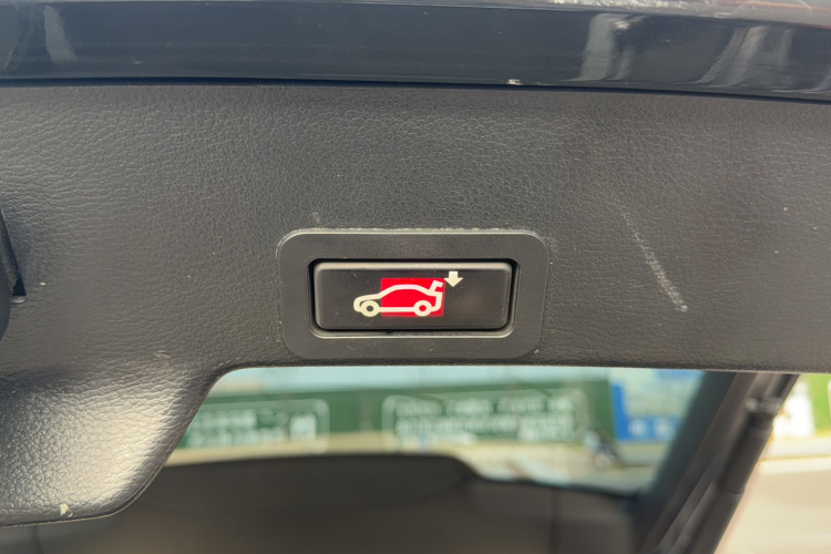 宝马X6（平行进口）局部细节9003