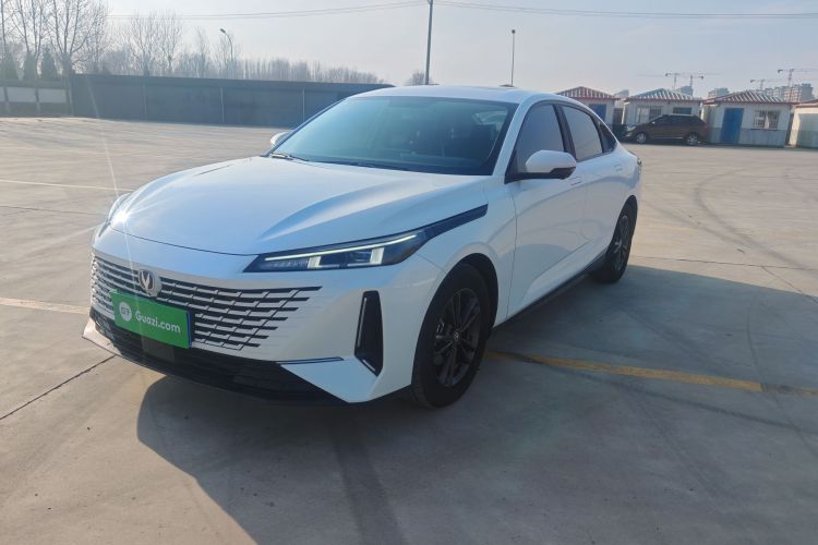 长安 逸达 2023款 蓝鲸NE 1.5T GDI DCT尊享型车身外观6007