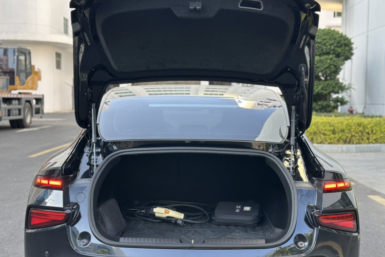 小鹏P7 2022款 480N+局部细节23