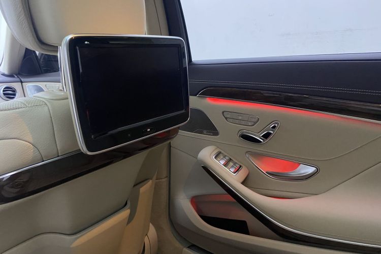 奔驰S级 2017款 S 320 L 豪华型中控内饰7010