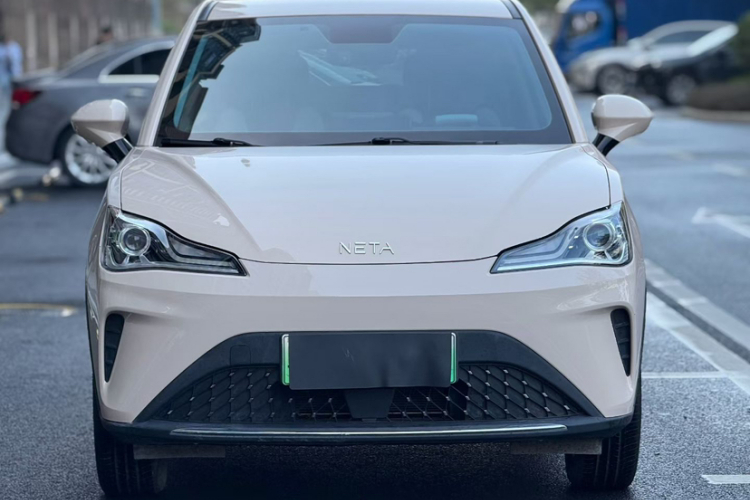 哪吒汽车 哪吒AYA 2023款 401 Lite车身外观6004