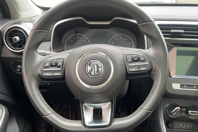 名爵ZS 2018款 1.5L 自动豪华版 国V中控内饰7005