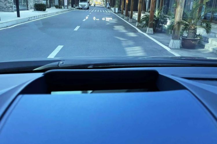 别克GL8 2020款 Avenir艾维亚 四座尊礼版局部细节9001