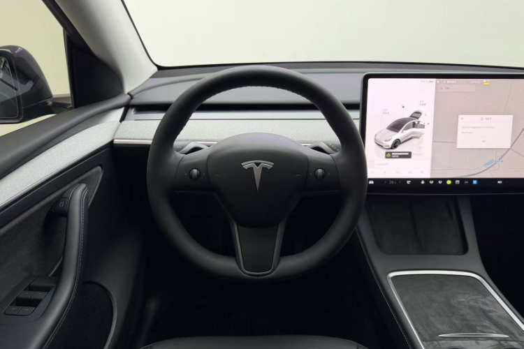 特斯拉 Model Y 2024款 后轮驱动版车身外观6009