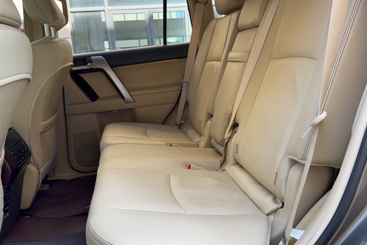 丰田 普拉多 2014款 4.0L 自动TX-L NAVI中控内饰7004