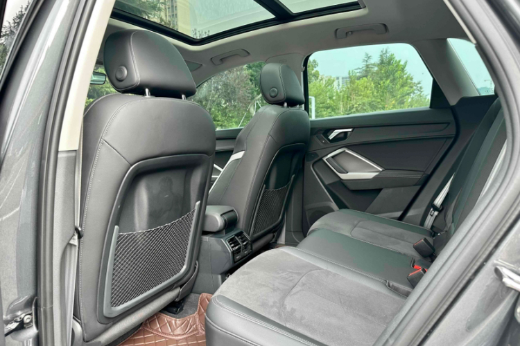 奥迪Q3 2023款 35 TFSI 时尚动感型（1.5T）中控内饰7006