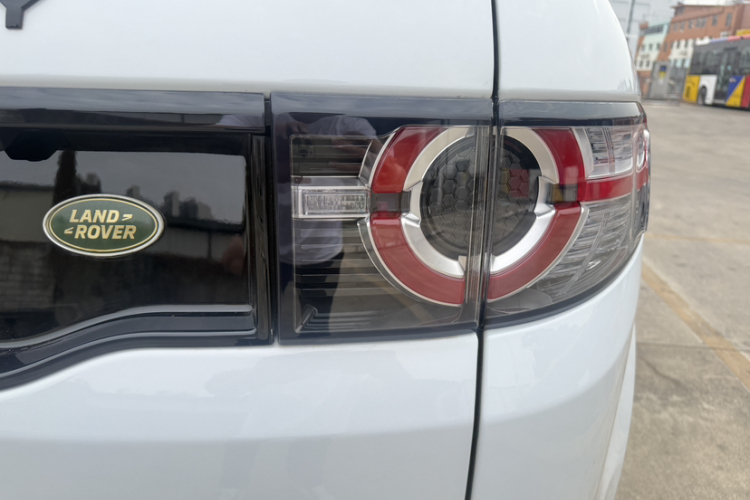 路虎 发现神行 2019款 240PS SE Dynamic版 国VI车身外观6007