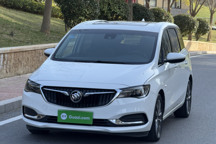 别克GL6 2018款 18T 6座尊贵型车身外观1