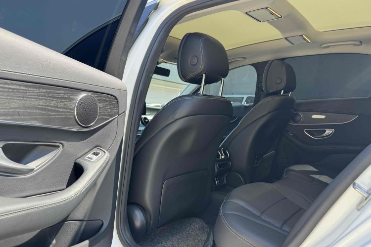 奔驰C级 2021款 C 260 L 运动版车身外观6011