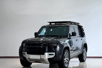 路虎卫士 2023款 改款 110 3.0T P400 暗黑特别版