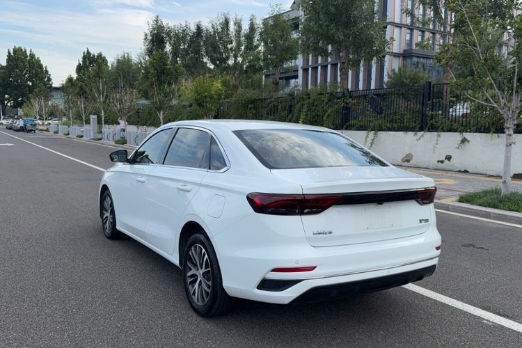 吉利汽车 帝豪 2022款 第4代 1.5L CVT精英型车身外观6005