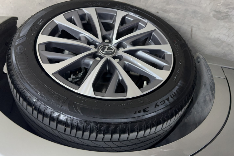 雷克萨斯ES 2025款 200 臻享版车身外观6005