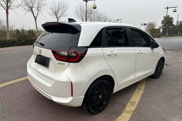 本田 飞度 2023款 1.5L CVT潮享版车身外观6008