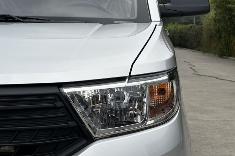 五菱汽车 五菱宏光V 2022款 1.5L劲取版电动助力LAR局部细节36