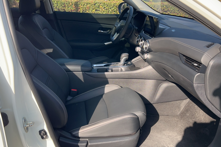 日产 轩逸 2021款 1.6L XL CVT悦享版局部细节41