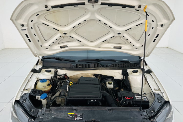 大众 朗逸 2017款 1.6L 自动舒适版中控内饰7011