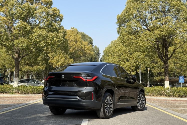 蔚来EC6 2022款 75kWh 运动版车身外观6002