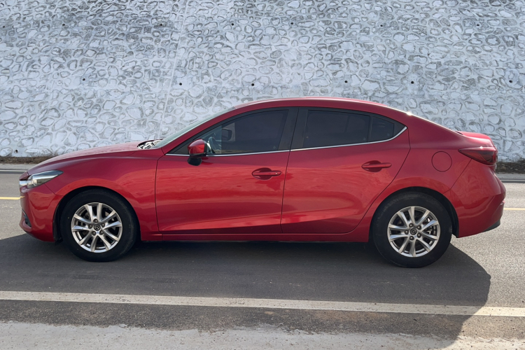 马自达3 昂克赛拉 2017款 三厢 1.5L 自动豪华型 国V车身外观6005