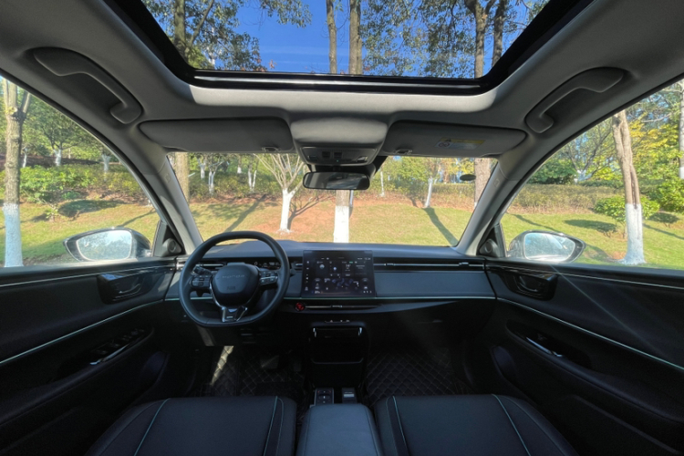 本田 e:NP2 极湃2 2024款 进阶版中控内饰7006