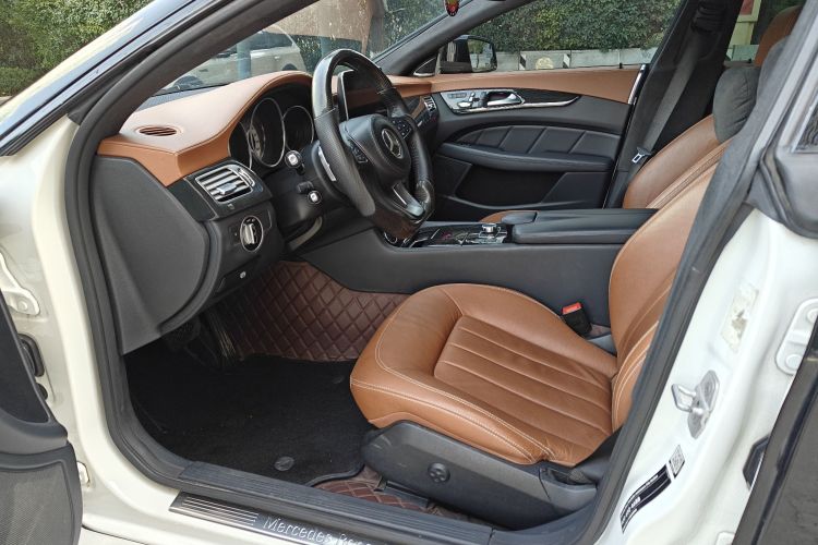 奔驰CLS 2016款 CLS 260 逸彩版中控内饰7001