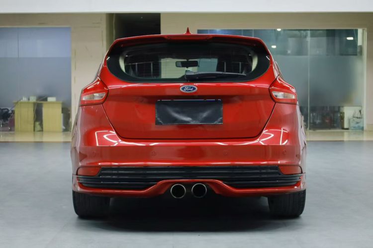 福特 福克斯 2017款 两厢 EcoBoost 180 自动精英型车身外观6003