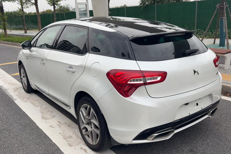 DS 5 2013款 1.6T 雅致版THP160车身外观6008