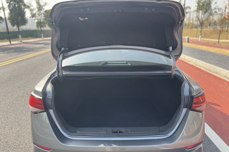 日产 轩逸 2021款 1.6L XL CVT悦享版局部细节23