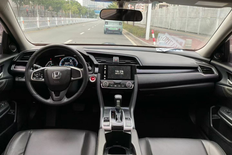 本田 思域 2019款 180TURBO CVT尚动版 国VI中控内饰7004