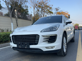 众泰SR9 2017款 2.0T 自动极致之光版