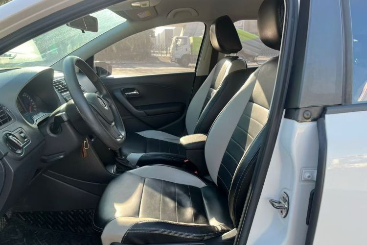 大众 Polo 2018款 1.5L 自动安驾型中控内饰7002