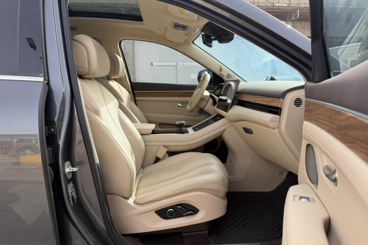 鸿蒙智行 问界M7 2024款 1.5T 后驱Plus版 5座局部细节41