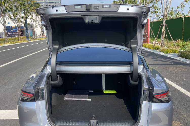 ARCFOX极狐 极狐 阿尔法S5 2024款 708MAX 200kW局部细节23