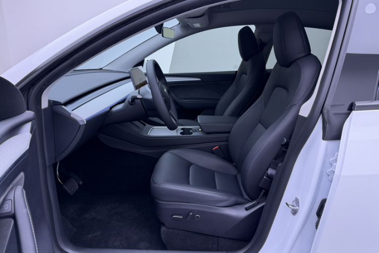 特斯拉 Model Y 2024款 后轮驱动版局部细节19