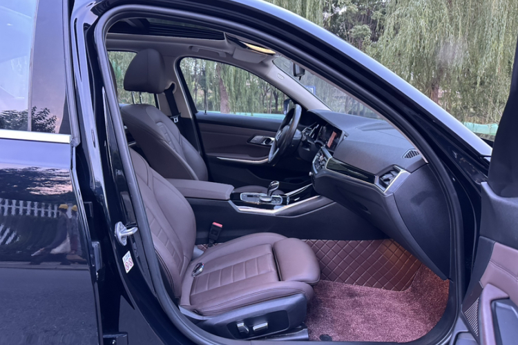 宝马3系 2021款 改款 320Li M运动套装局部细节41