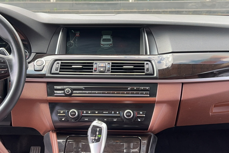 宝马5系 2014款 535Li 领先型局部细节16