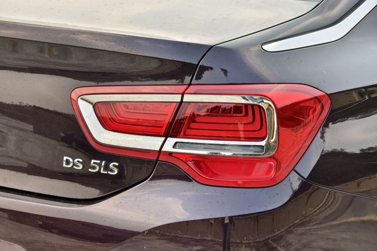 DS 5LS 2016款 1.6T 风尚版THP160局部细节9001