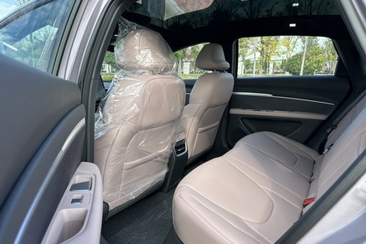 小鹏MONA M03 2025款 600 超长续航 Max中控内饰7002