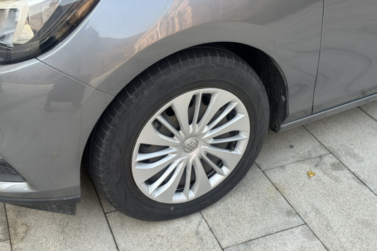 别克 凯越 2018款 15N CVT精英型车身外观6002