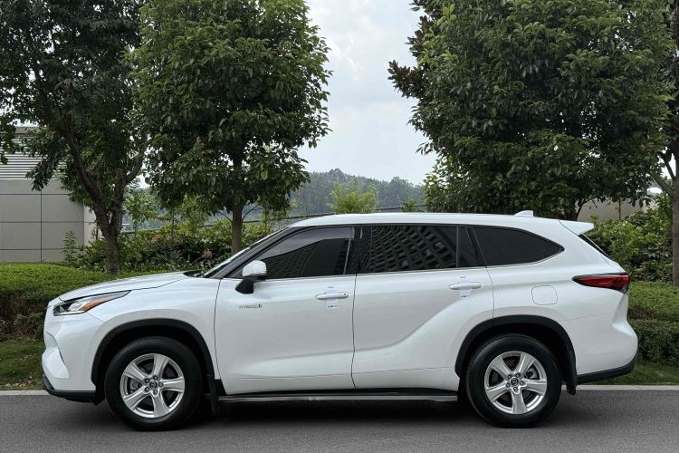 丰田 汉兰达 2022款 双擎 2.5L 四驱精英版 7座车身外观6003