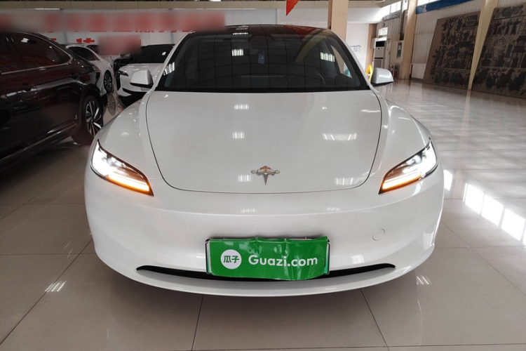 特斯拉 Model 3 2023款 后轮驱动版车身外观6003