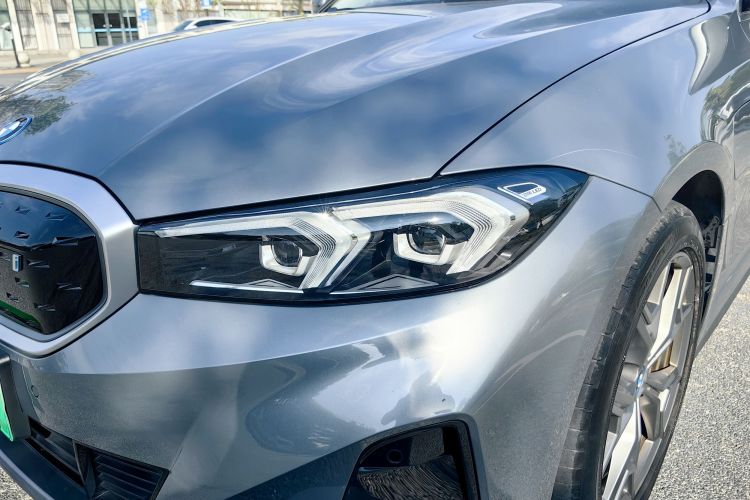 宝马i3 2022款 eDrive 35 L局部细节36